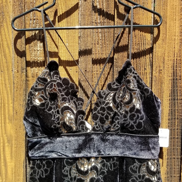 NWT Free People Saylor Black Velvet Mini Dress 🔹️FIRM PRICE🔹️ - Picture 5 of 7